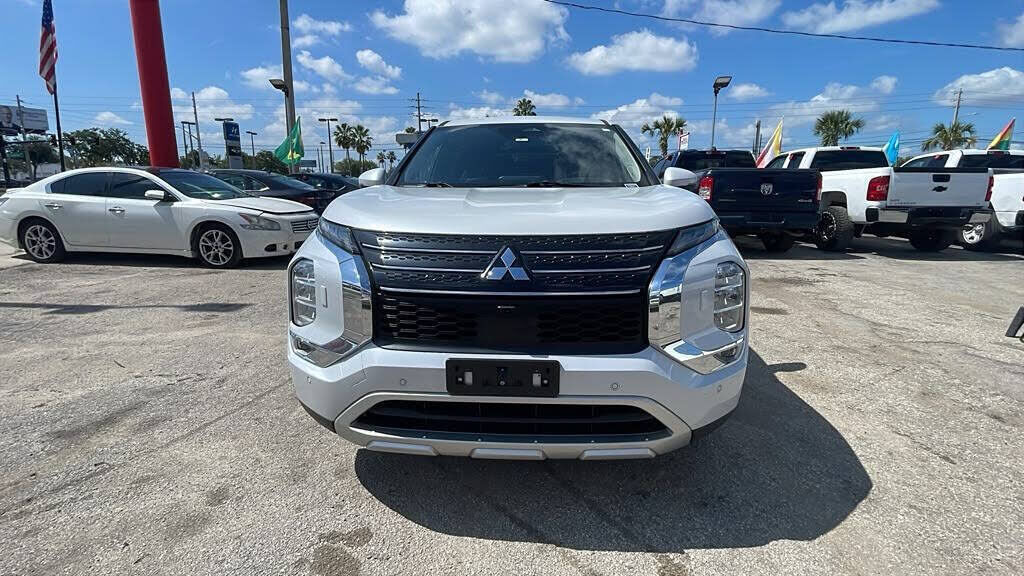 2023 MITSUBISHI Outlander