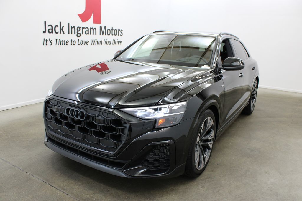 2026 Audi Q8
