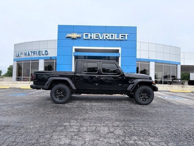 2022 JEEP Gladiator