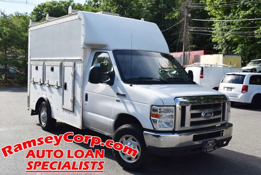 2016 FORD E-350