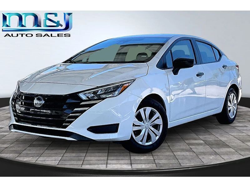 2025 NISSAN Versa