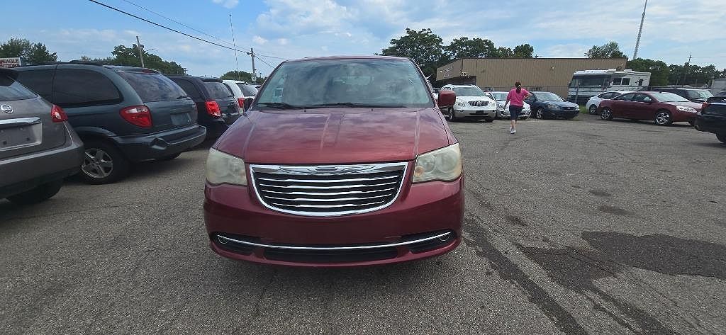 2014 CHRYSLER Town and Country