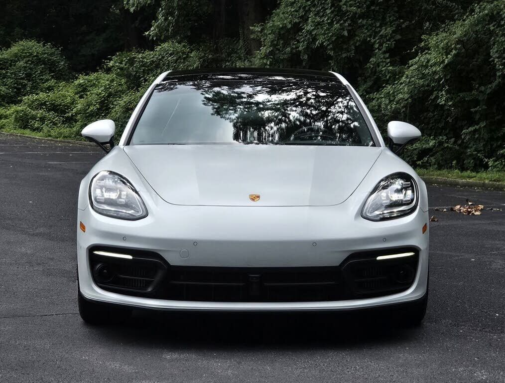 2023 PORSCHE Panamera