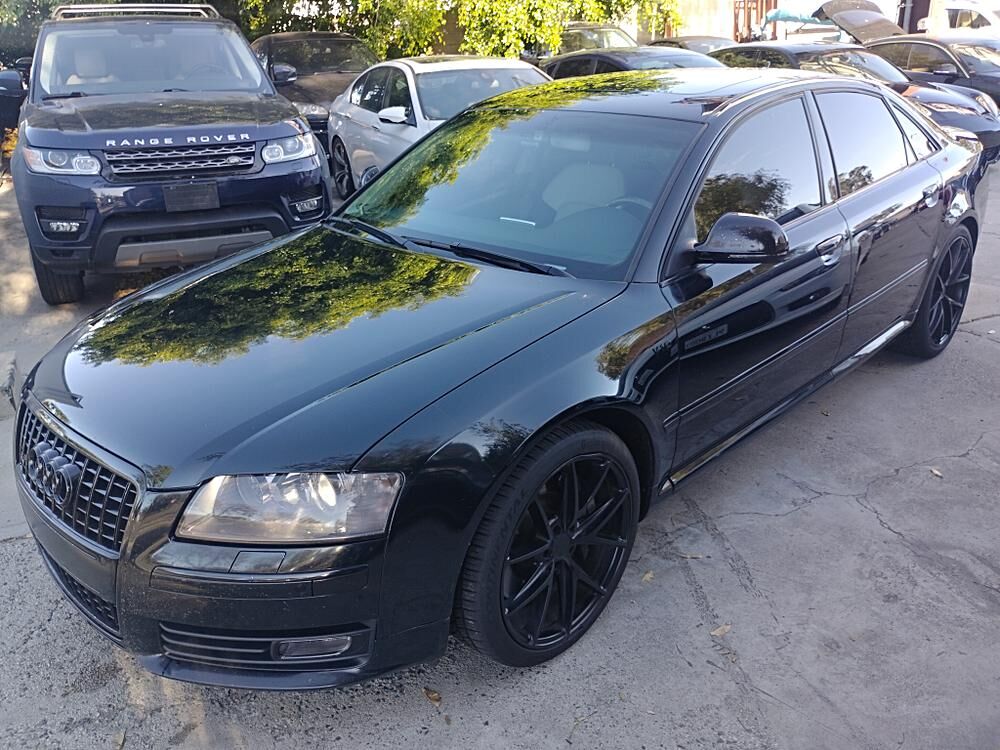 2009 Audi S8