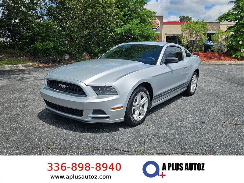 2013 FORD Mustang