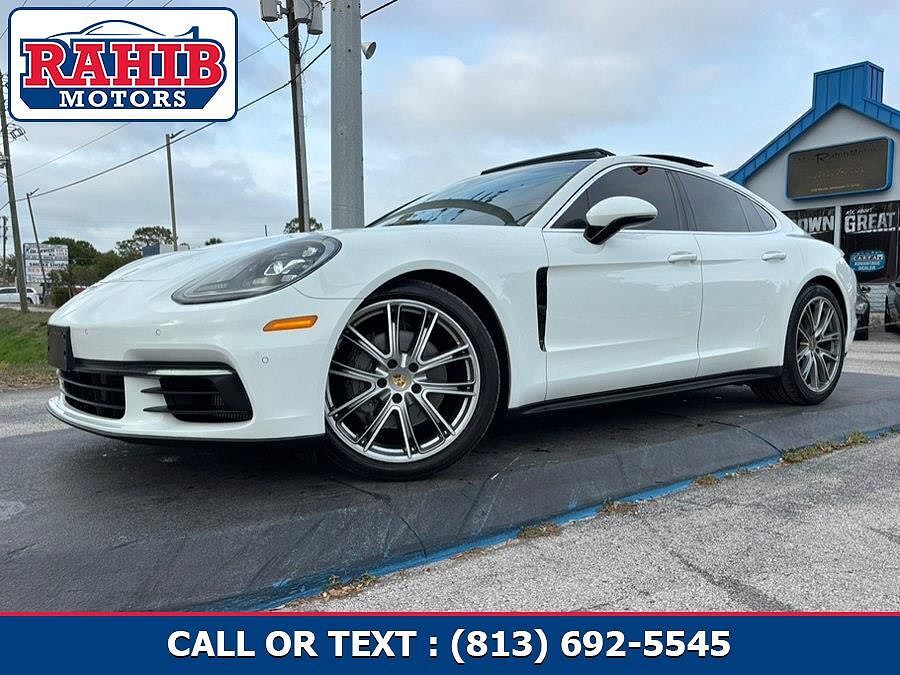 2018 PORSCHE Panamera