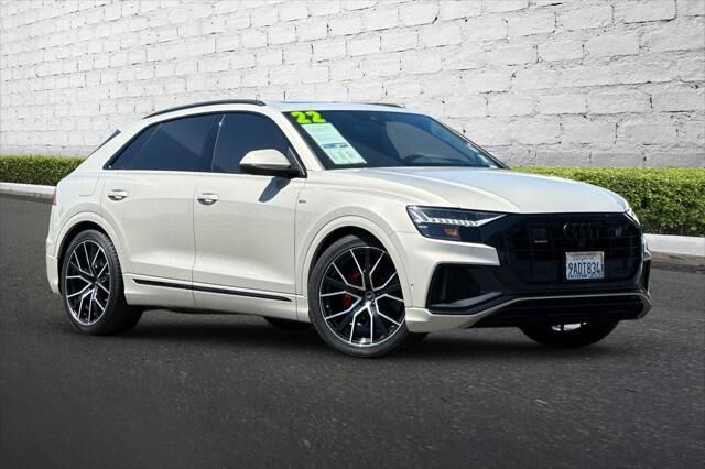 2022 Audi Q8