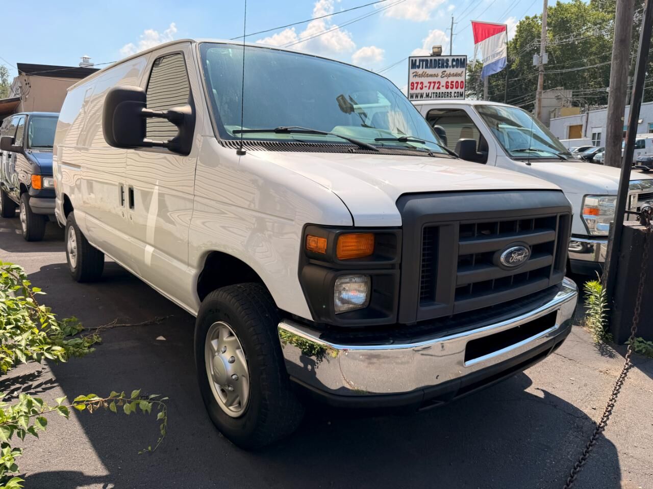 2012 FORD E-350
