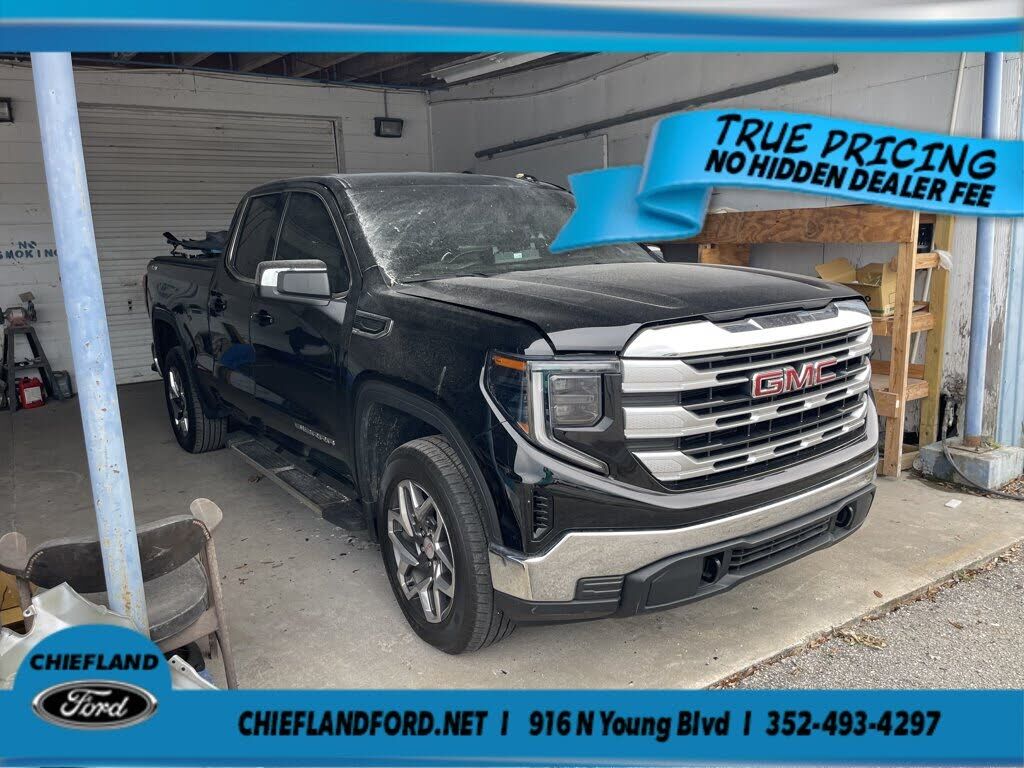 2023 GMC Sierra