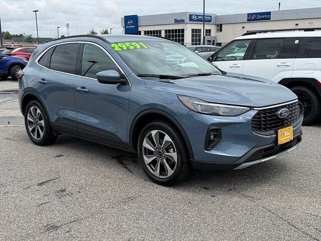 2025 FORD Escape