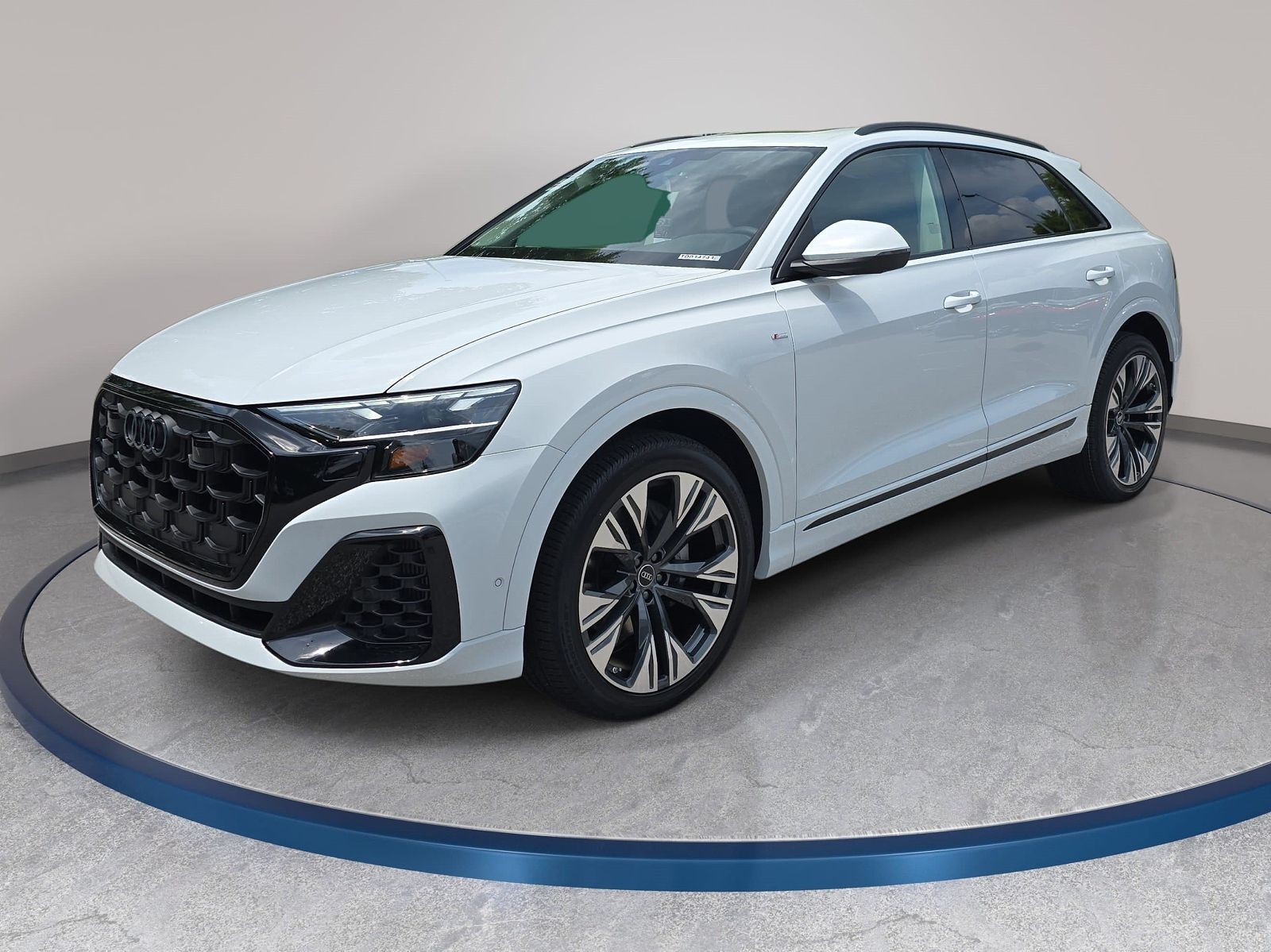 2026 AUDI Q8