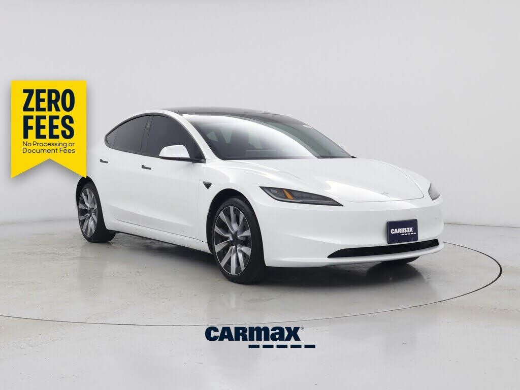 2025 TESLA Model 3