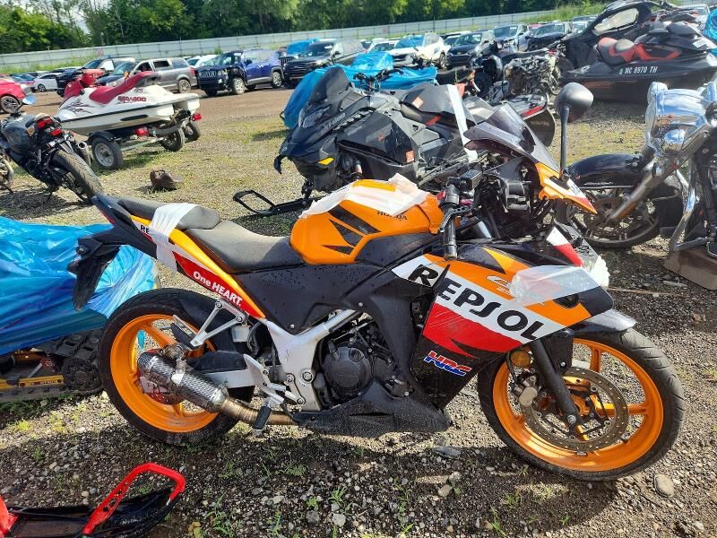 2013 HONDA CB
