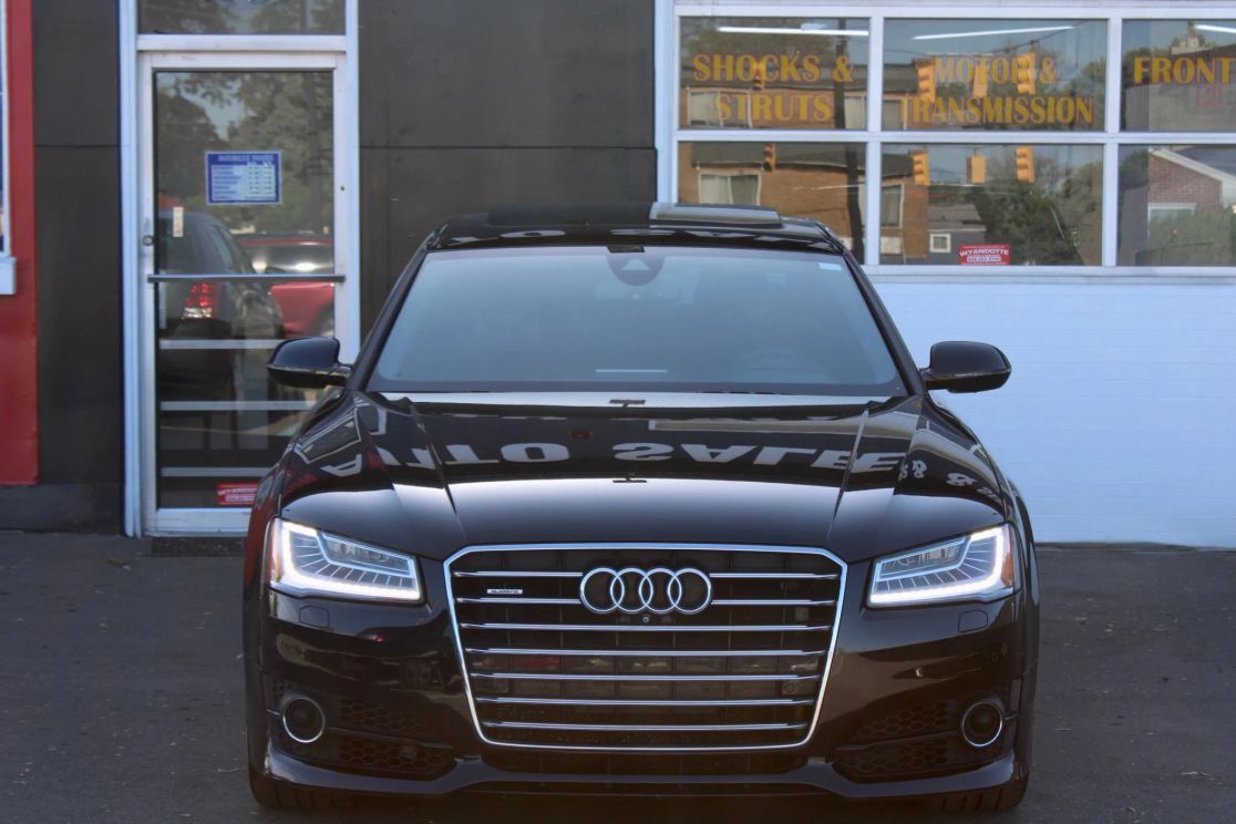 2016 AUDI A8