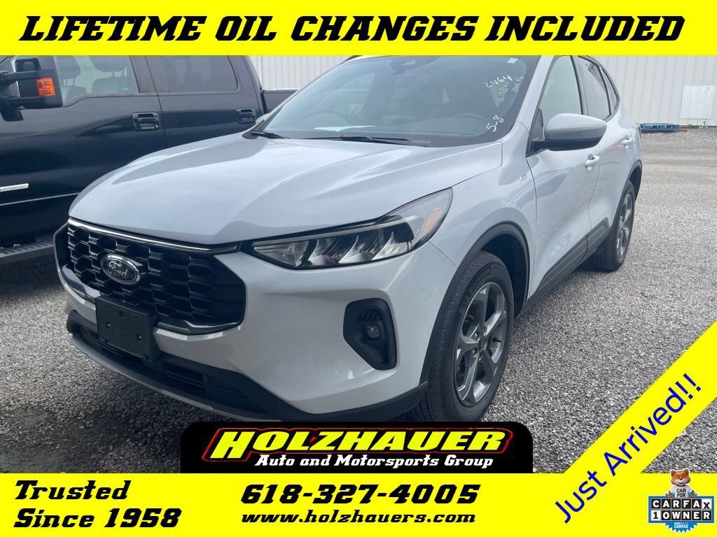 2025 FORD Escape