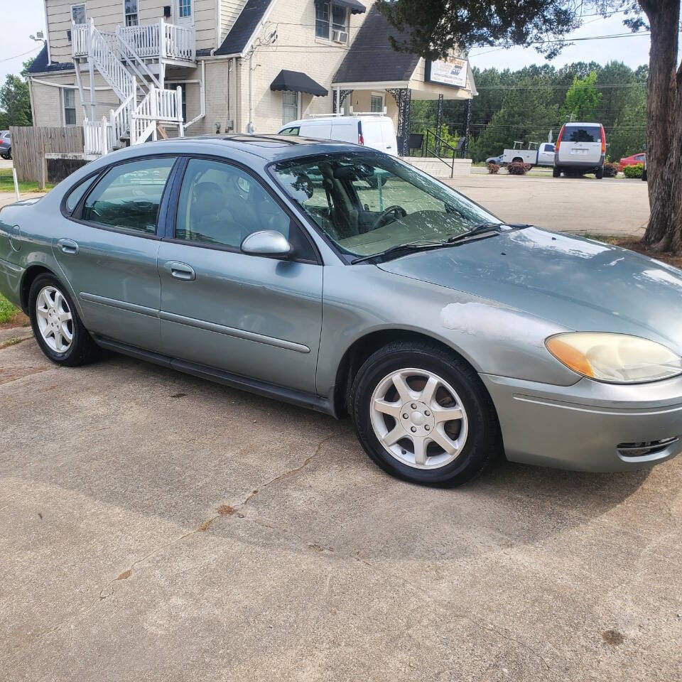 2006 FORD Taurus