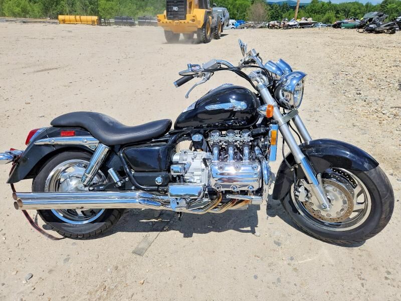 2002 HONDA GL1500CD
