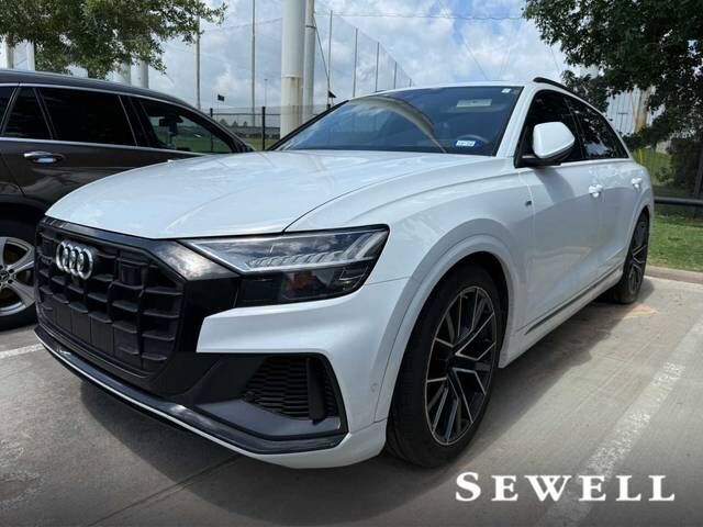 2023 AUDI Q8