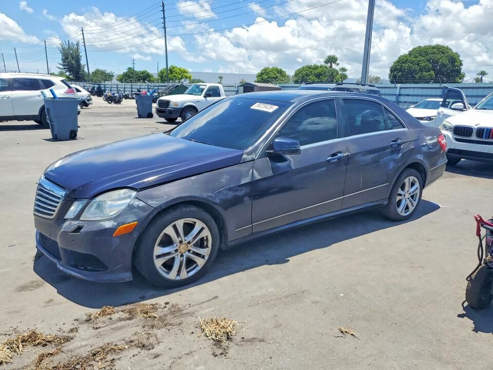 2011 MERCEDES-BENZ E-Class