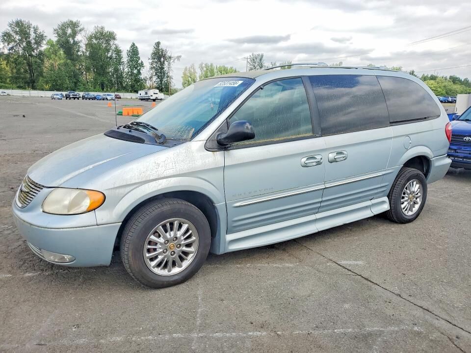 2002 CHRYSLER Town and Country