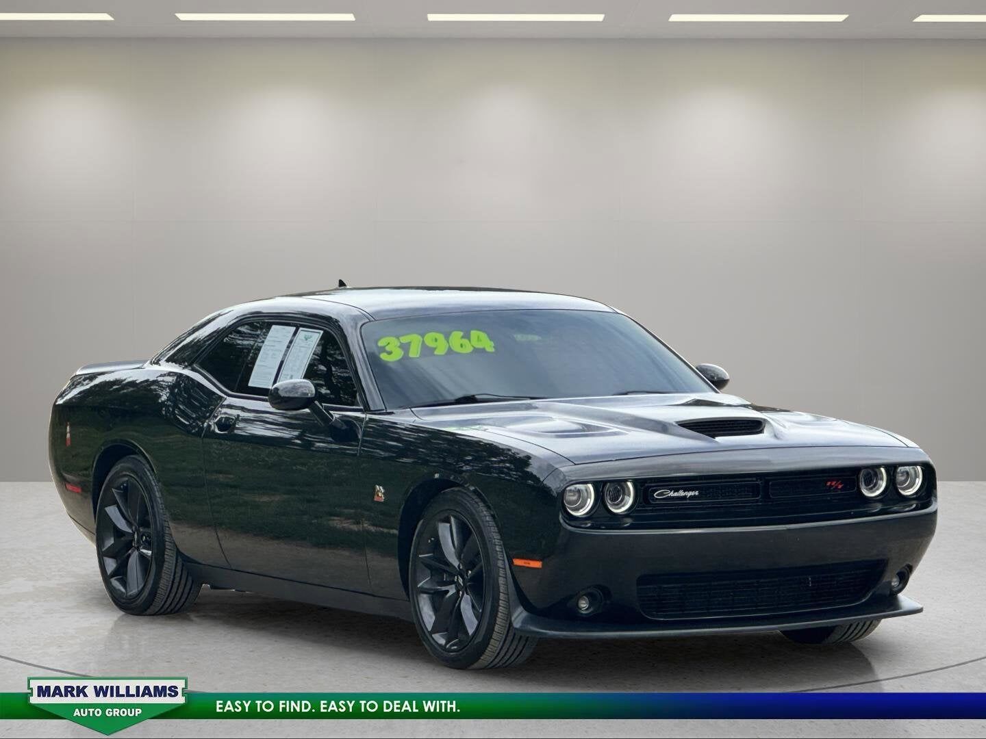 2019 DODGE Challenger