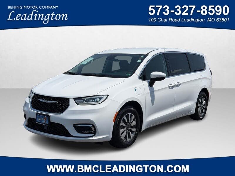 2023 CHRYSLER Pacifica