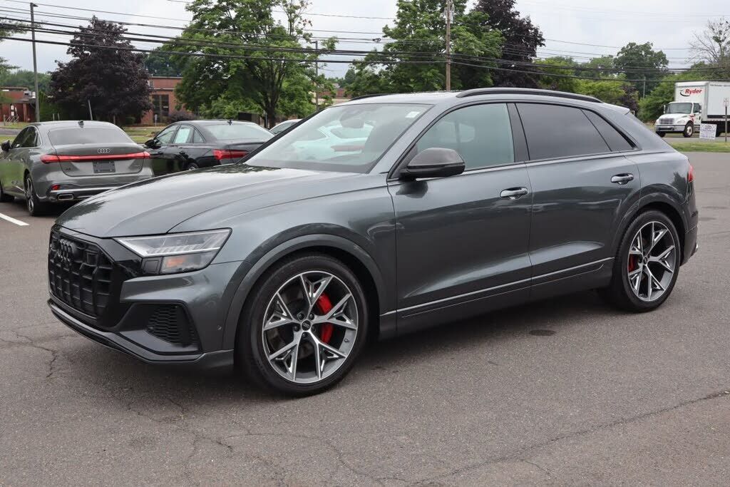 2023 AUDI SQ8