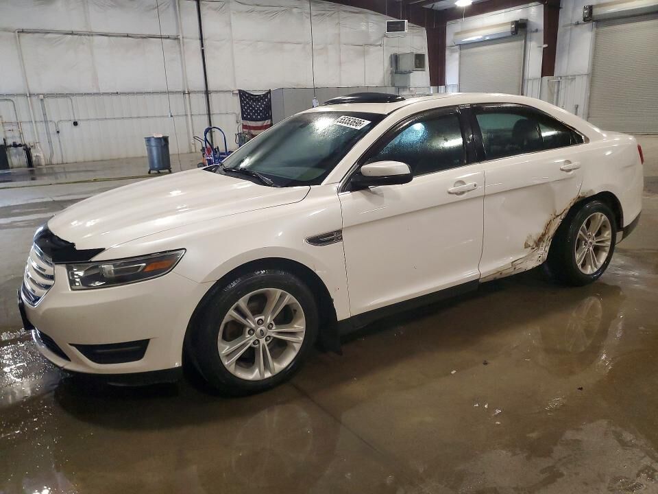 2015 FORD Taurus