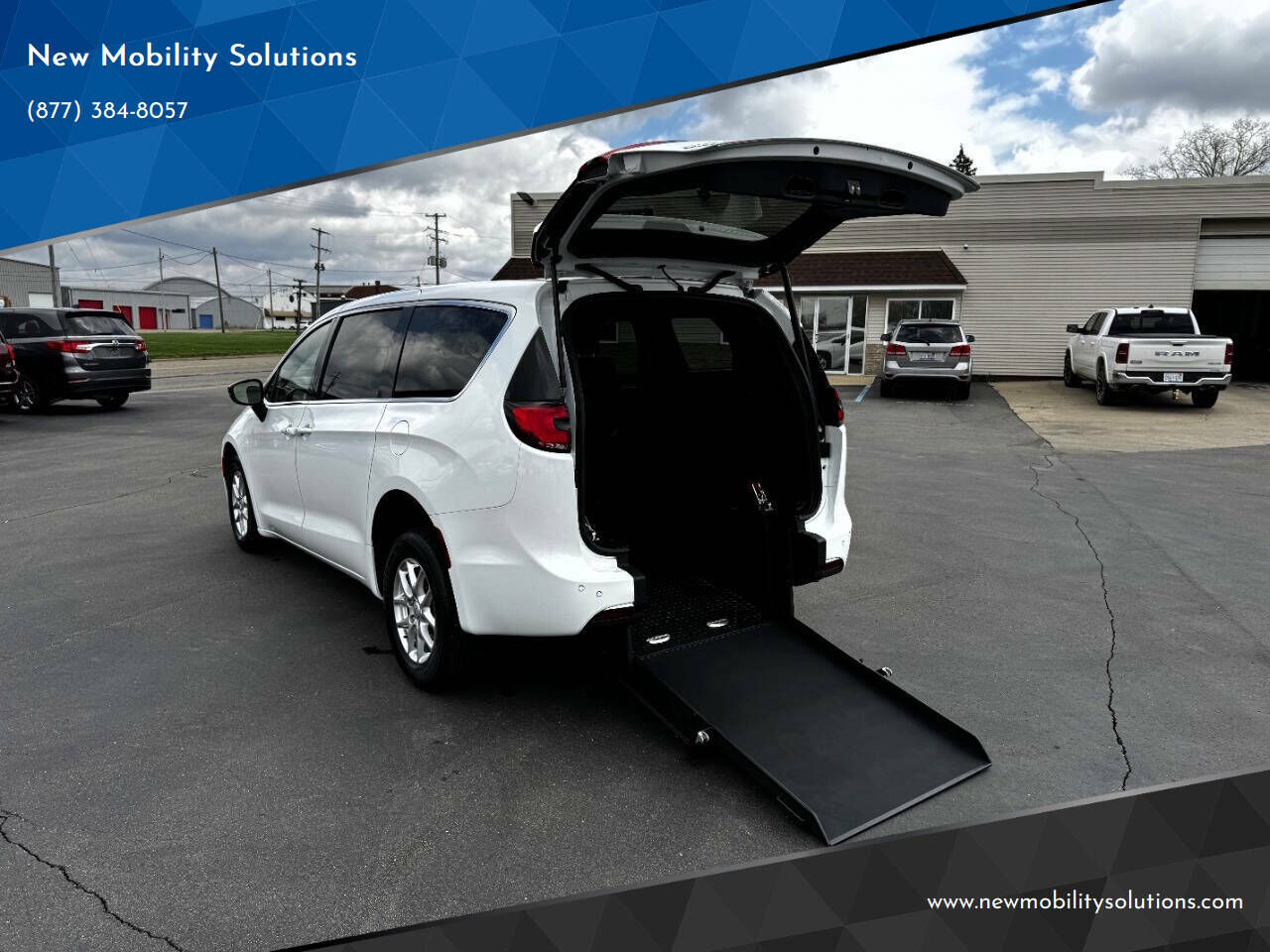 2025 CHRYSLER Pacifica