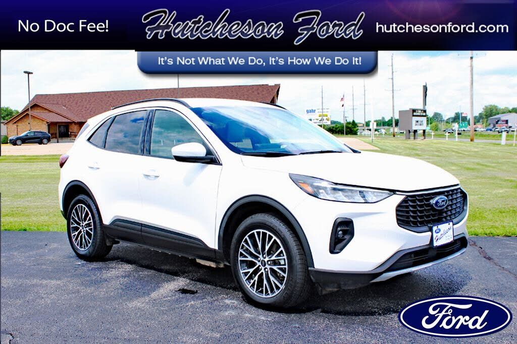 2024 FORD Escape