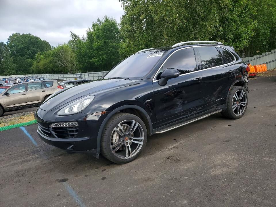 2013 PORSCHE Cayenne