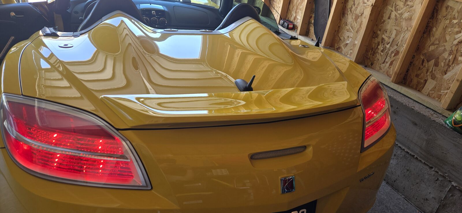 2008 SATURN Sky