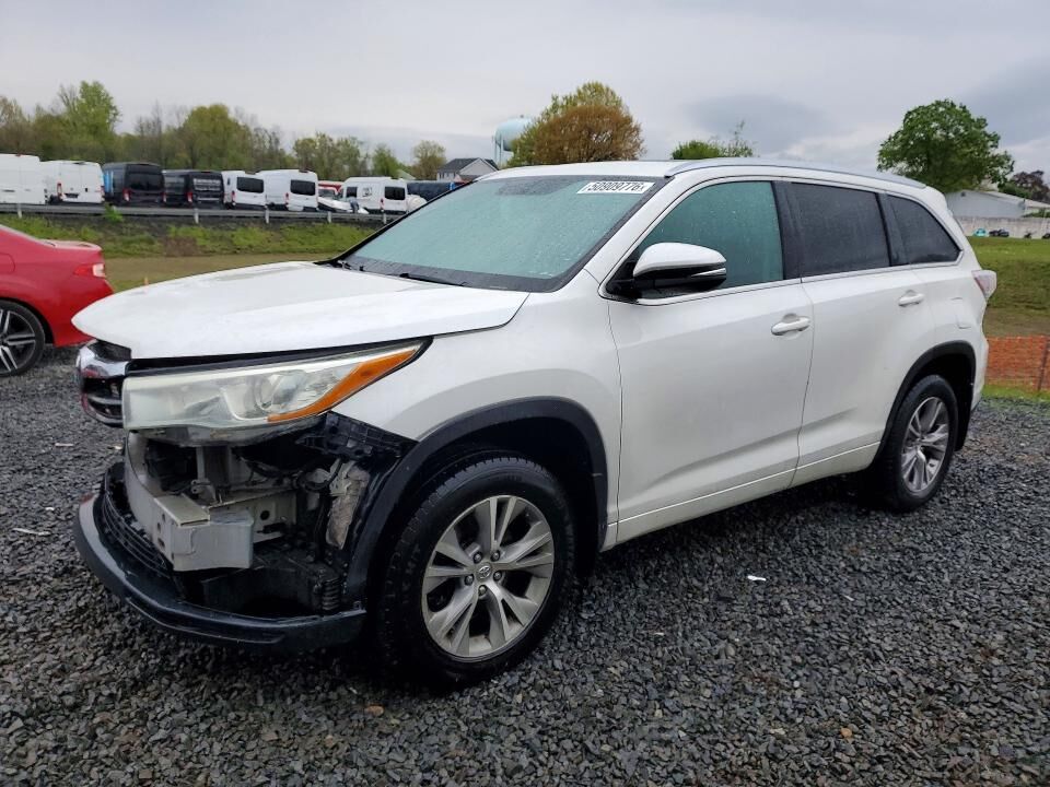 2015 TOYOTA Highlander
