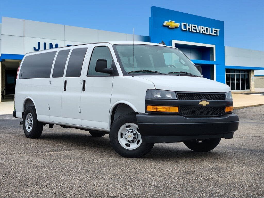 2025 CHEVROLET Express