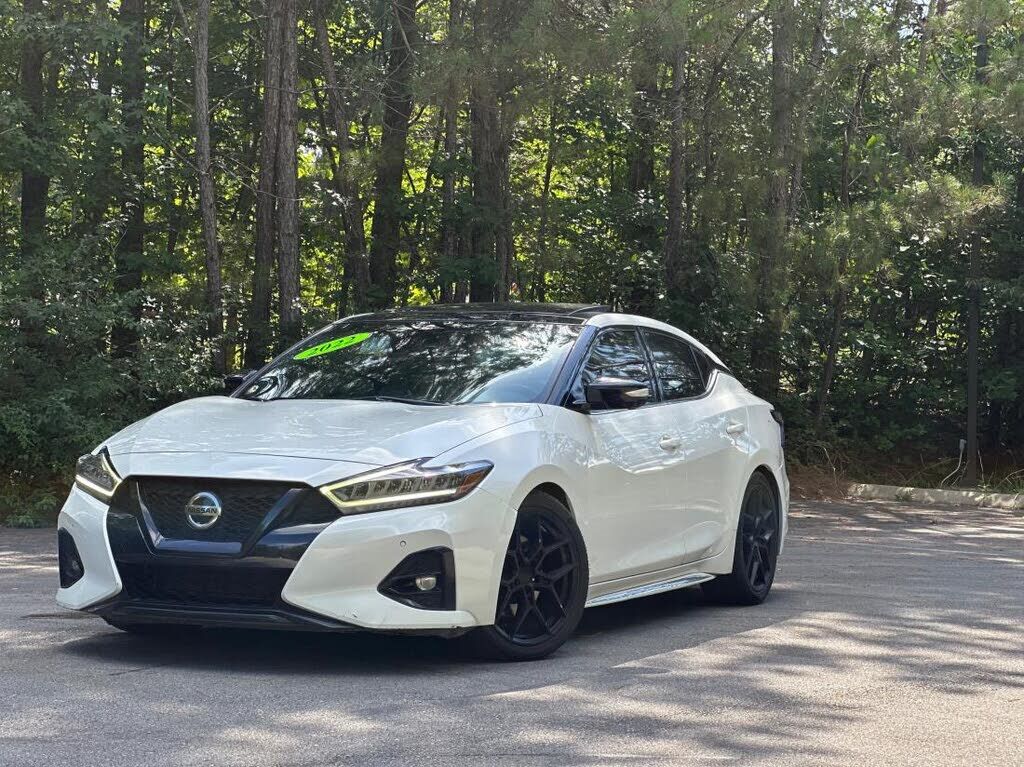 2022 NISSAN Maxima