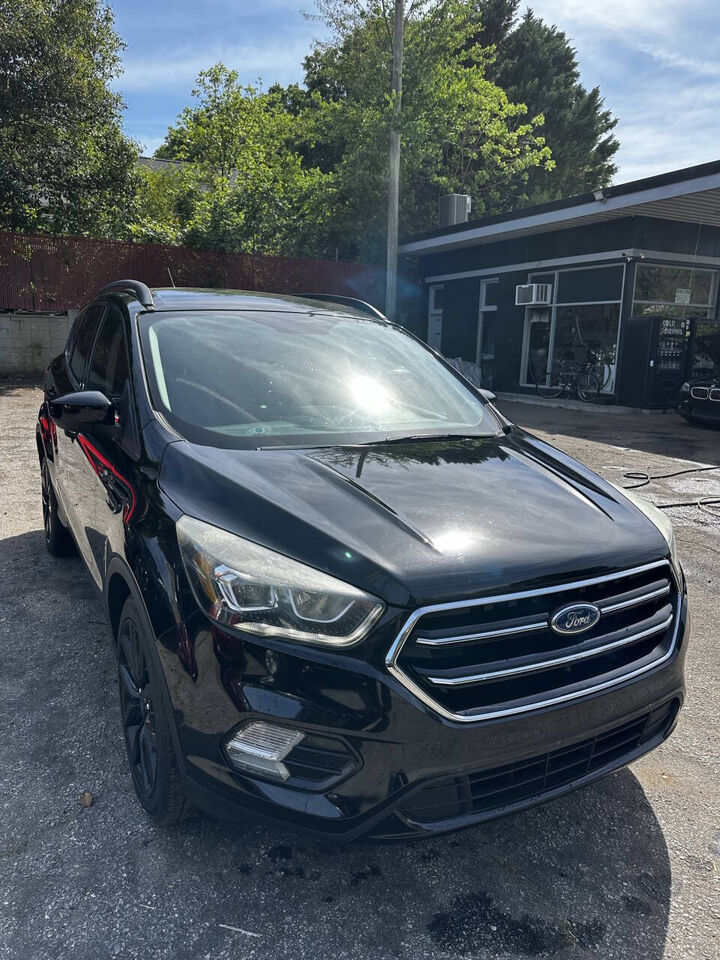 2017 FORD Escape