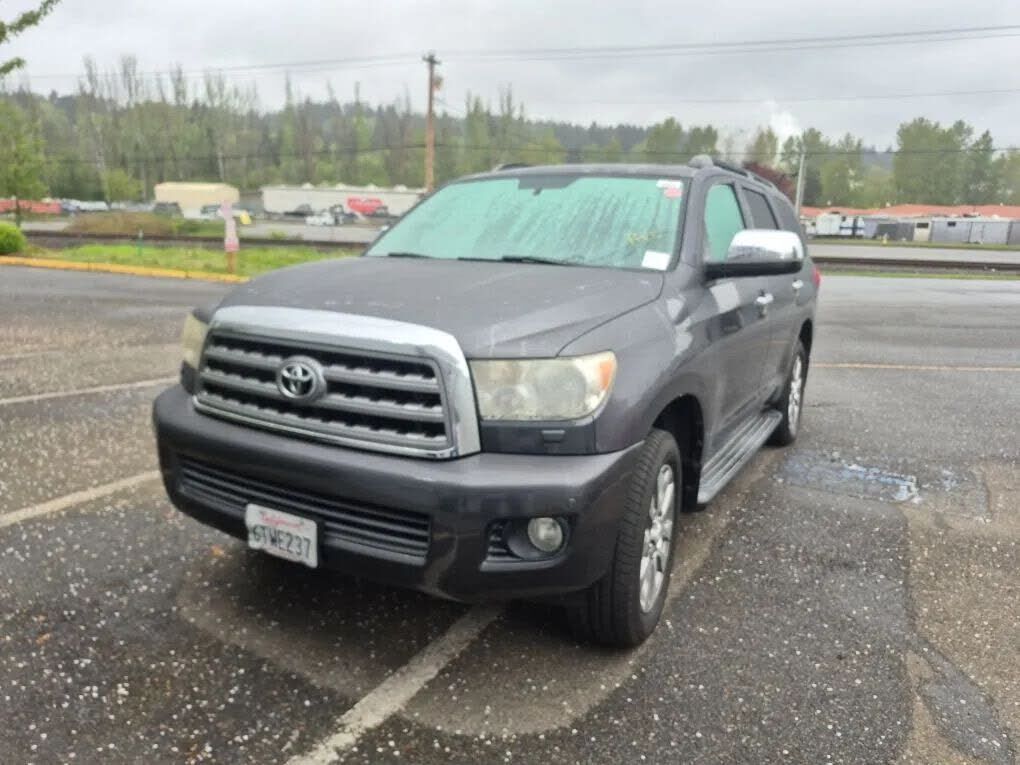 2011 TOYOTA Sequoia