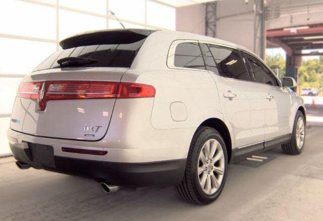2016 LINCOLN MKT