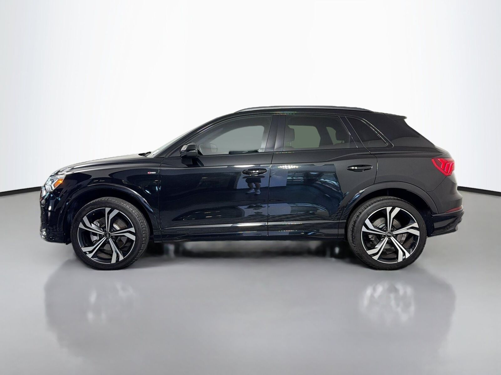 2023 Audi Q3