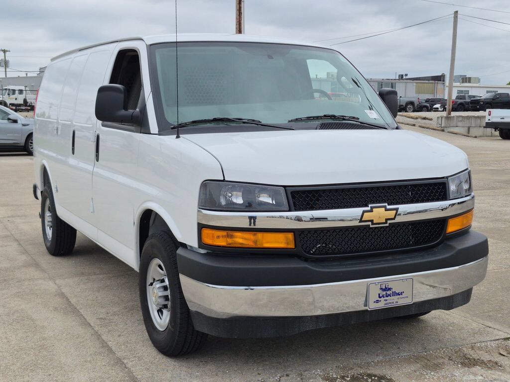 2026 CHEVROLET Express