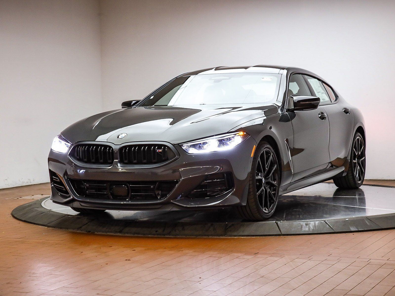 2026 BMW M8