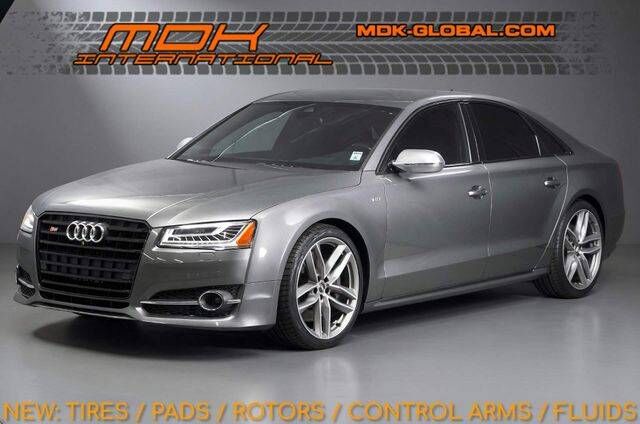 2015 AUDI S8