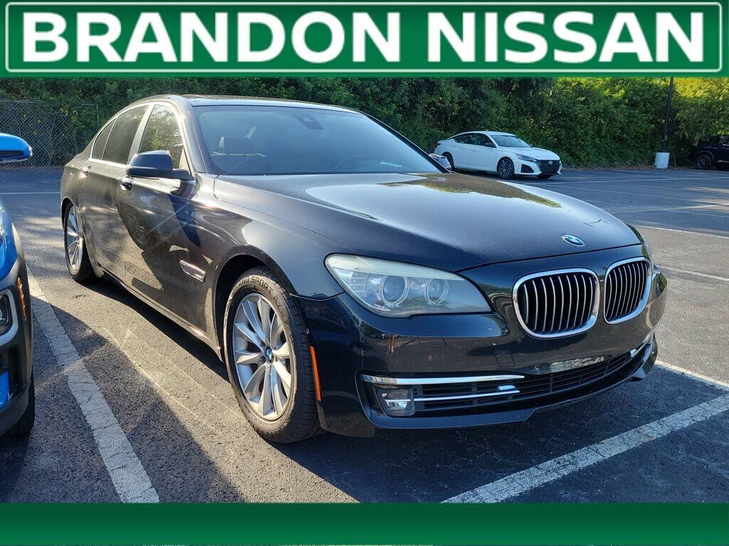 BMW 740i
