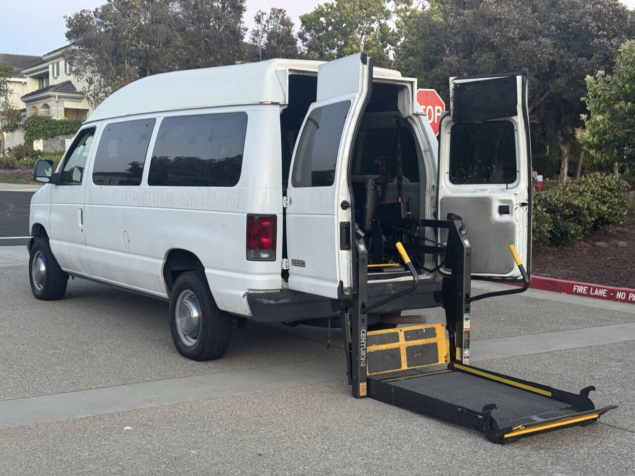 2003 FORD E-250