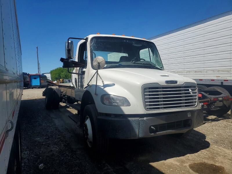 2014 FREIGHTLINER M2