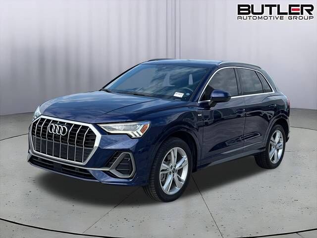 2022 AUDI Q3