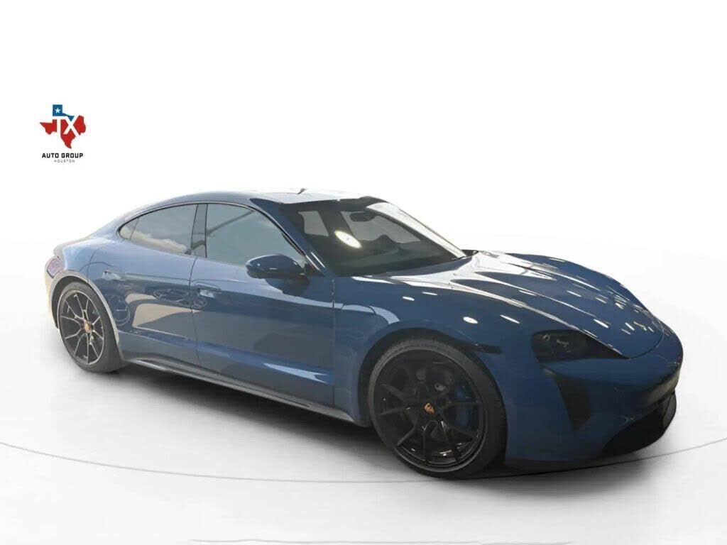 2024 PORSCHE Taycan