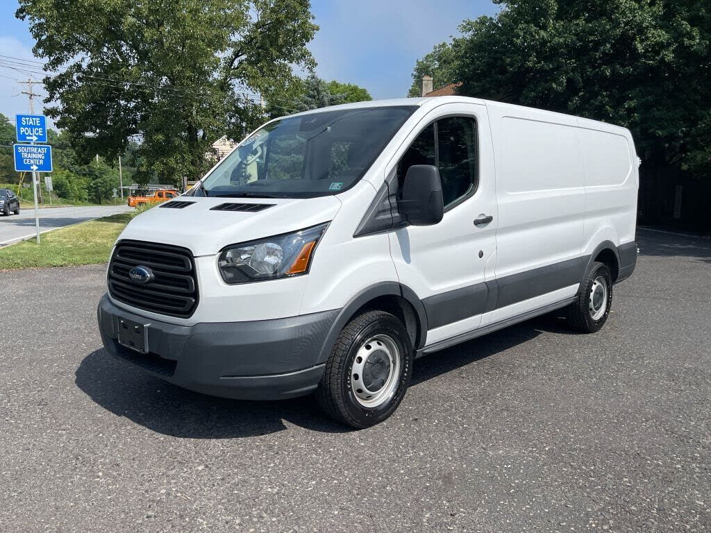 2018 FORD Transit