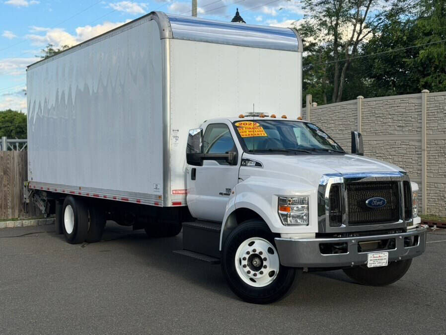 2022 FORD F-650