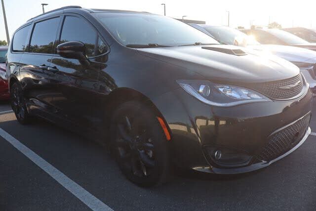 2019 CHRYSLER Pacifica